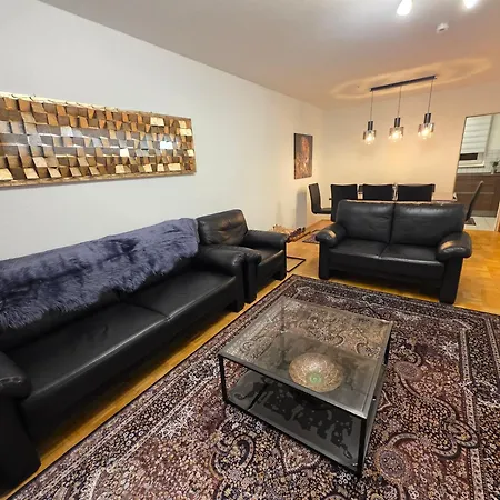 Luxury Messe Apartment